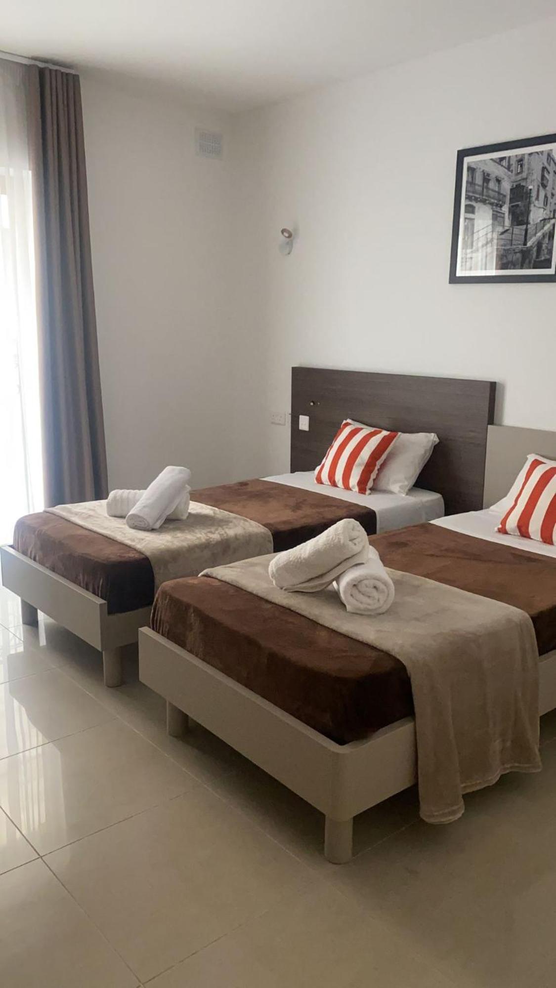 Sir William Strand Apartment Gzira Exterior photo